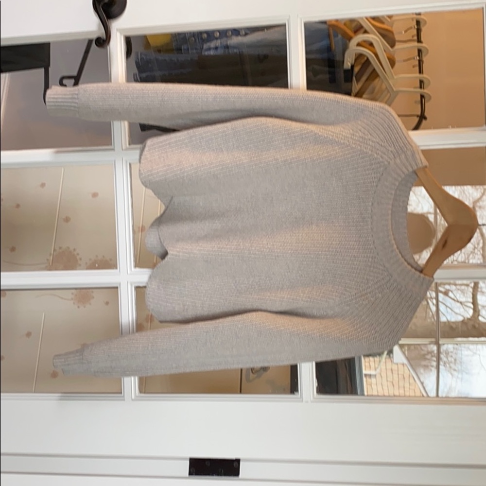 Aritzia sardou sweater